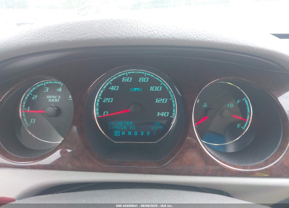 2011 BUICK LUCERNE VIN: 1G4HC5EM8BU101183