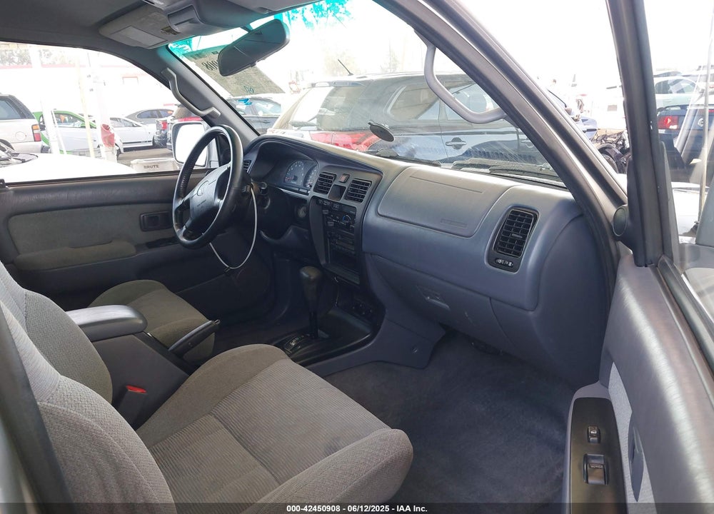 1999 TOYOTA 4RUNNER SR5 V6 VIN: JT3GN86R5X0120573
