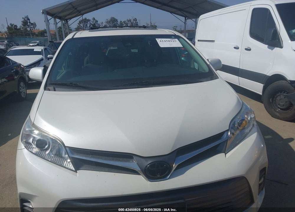 2019 TOYOTA SIENNA XLE 8 PASSENGER VIN: 5TDYZ3DC3KS020483
