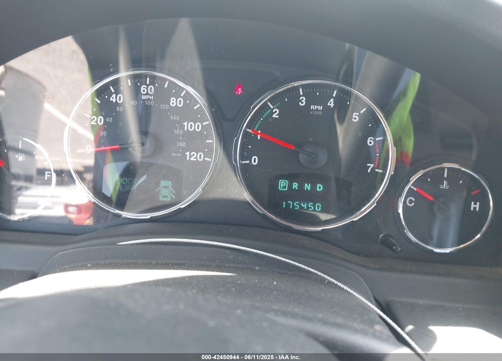 2012 JEEP LIBERTY VIN: 1C4PJLCK2CW146363