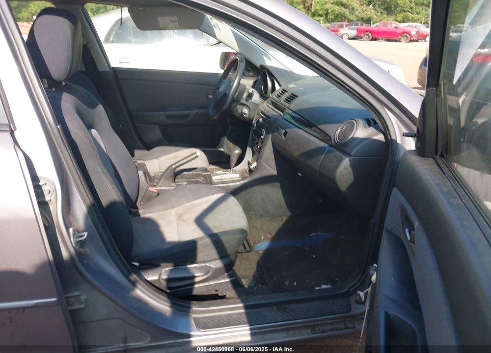 2006 MAZDA MAZDA3 VIN: JM1BK12F561417384