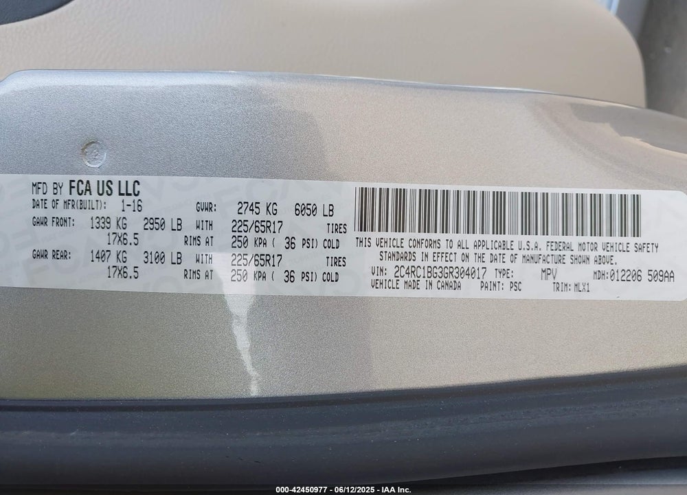 2016 CHRYSLER TOWN & COUNTRY TOURING VIN: 2C4RC1BG3GR304017