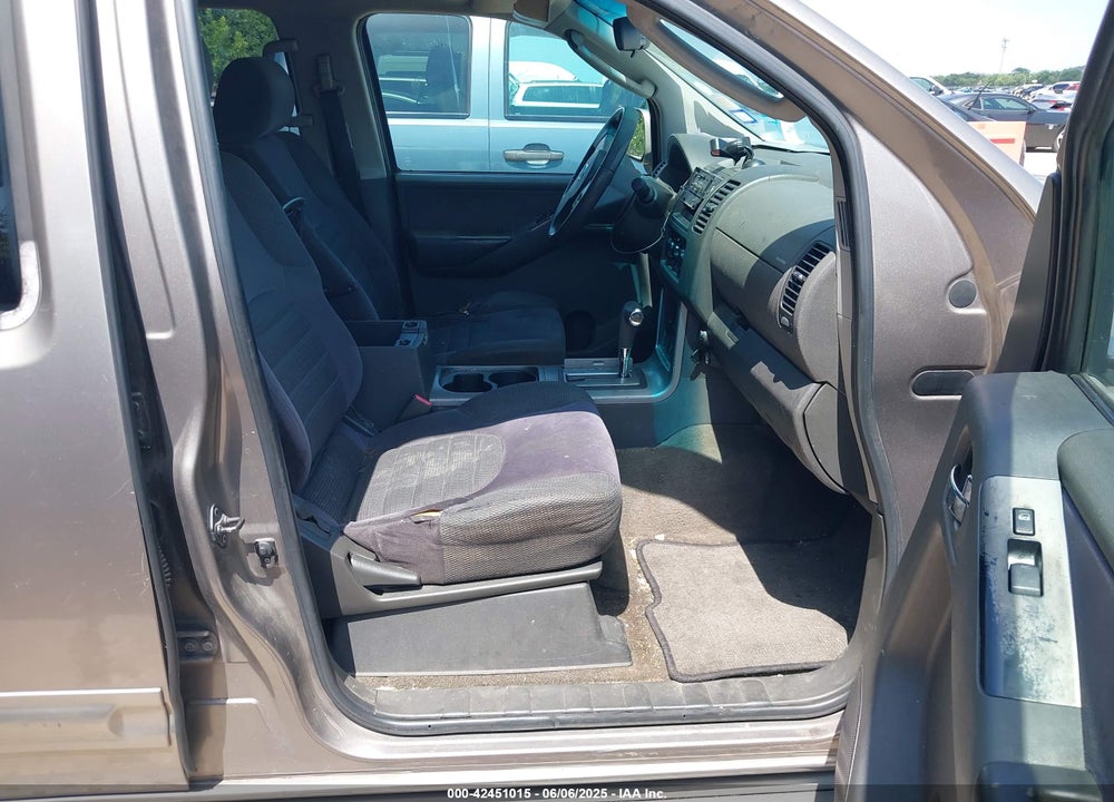 2006 NISSAN PATHFINDER SE VIN: 5N1AR18U46C670001