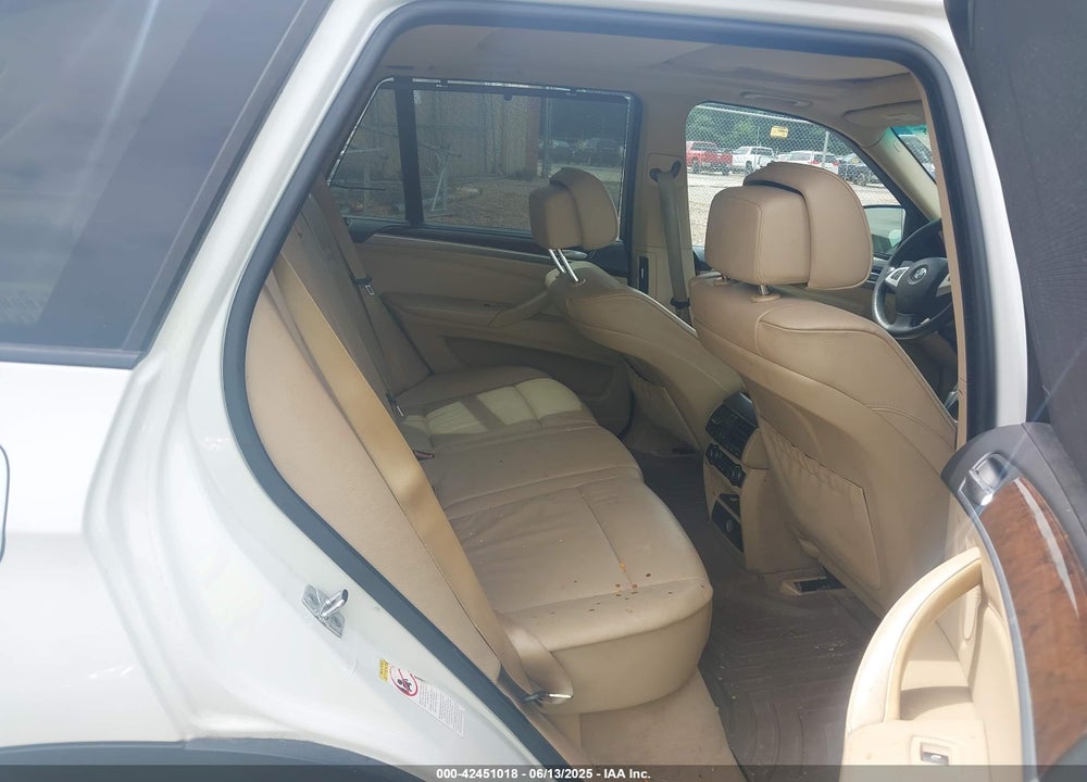 2008 BMW X5 VIN: 5UXFE43558L030761
