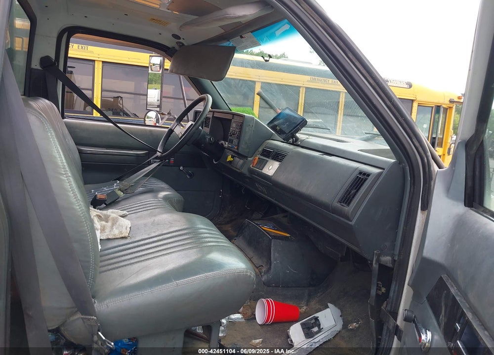 2002 GMC C7500 C7H042 VIN: 1GDM7H1C22J515692