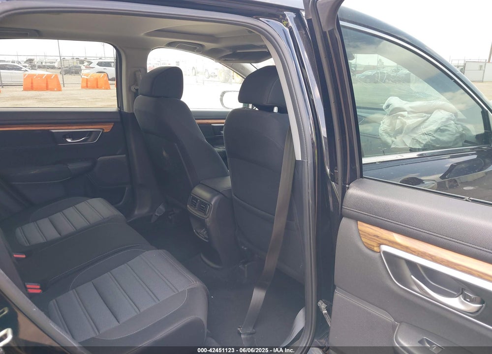 2017 HONDA CR-V VIN: 7FARW1H53HE017288