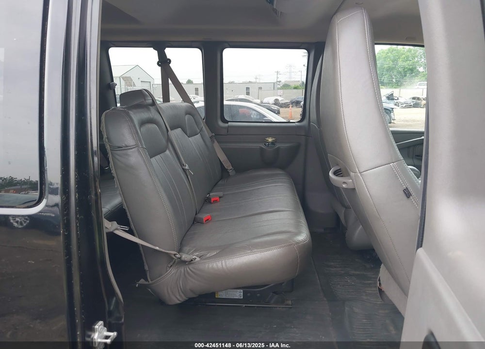 2018 GMC SAVANA 2500 LS VIN: 1GJW7EFB9J1277570