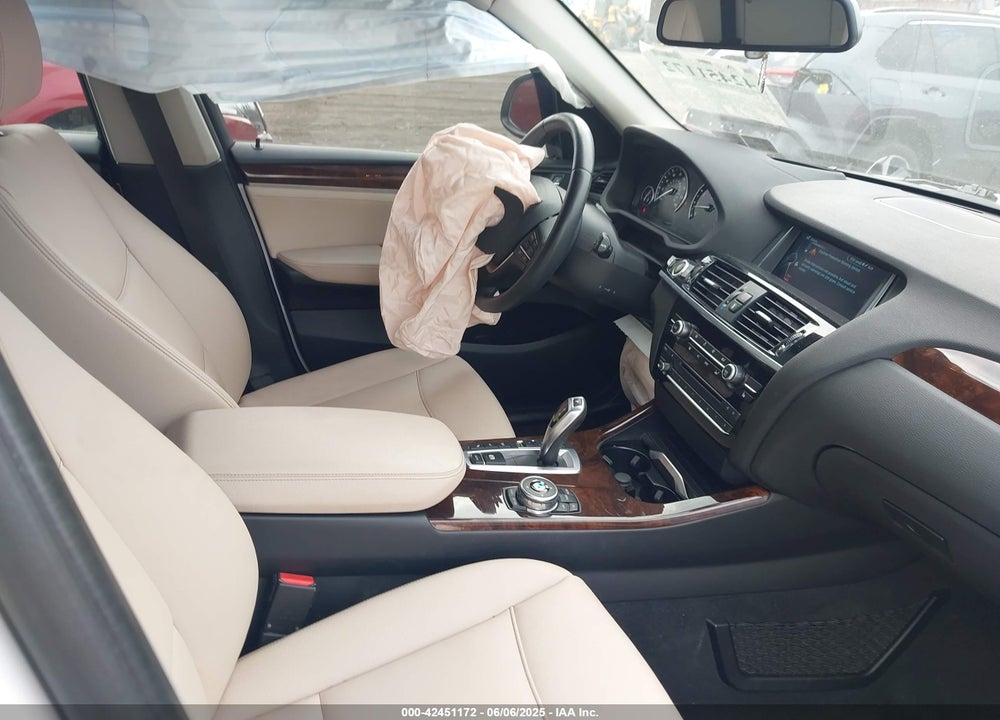 2016 BMW X3 VIN: 5UXWX9C53G0D70484