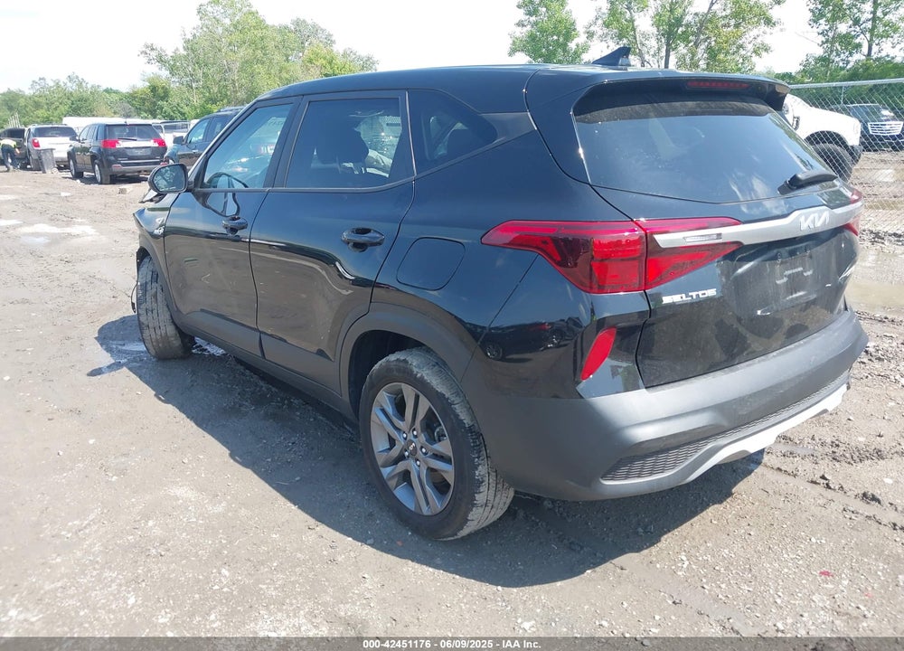2023 KIA SELTOS VIN: KNDEPCAA9P7412011