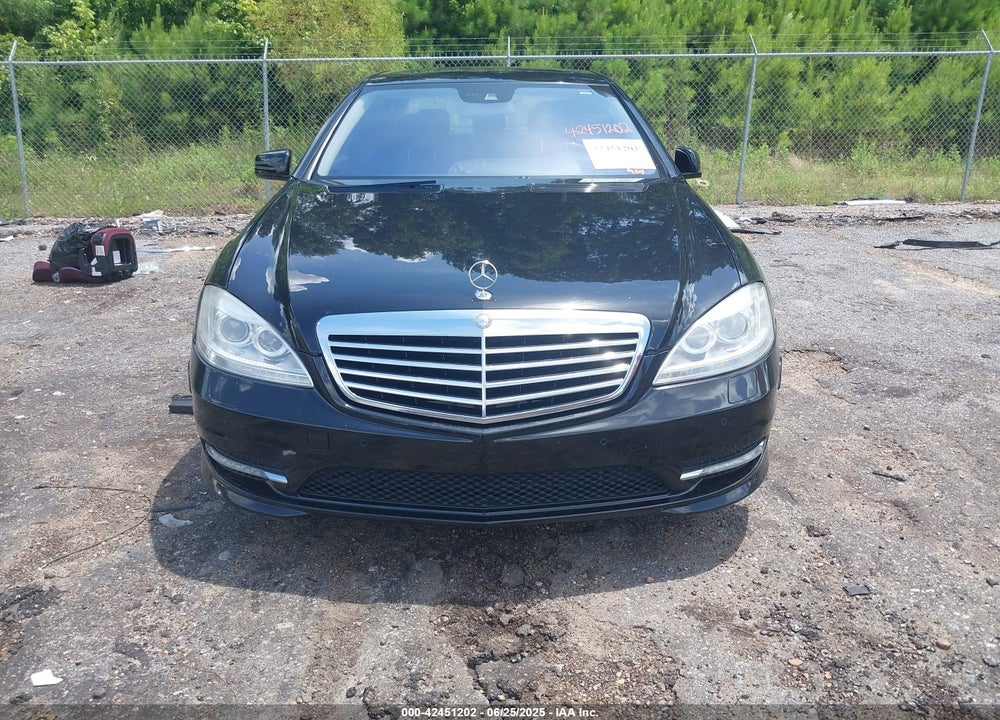 2012 MERCEDES-BENZ S 550 VIN: WDDNG7DB1CA439038