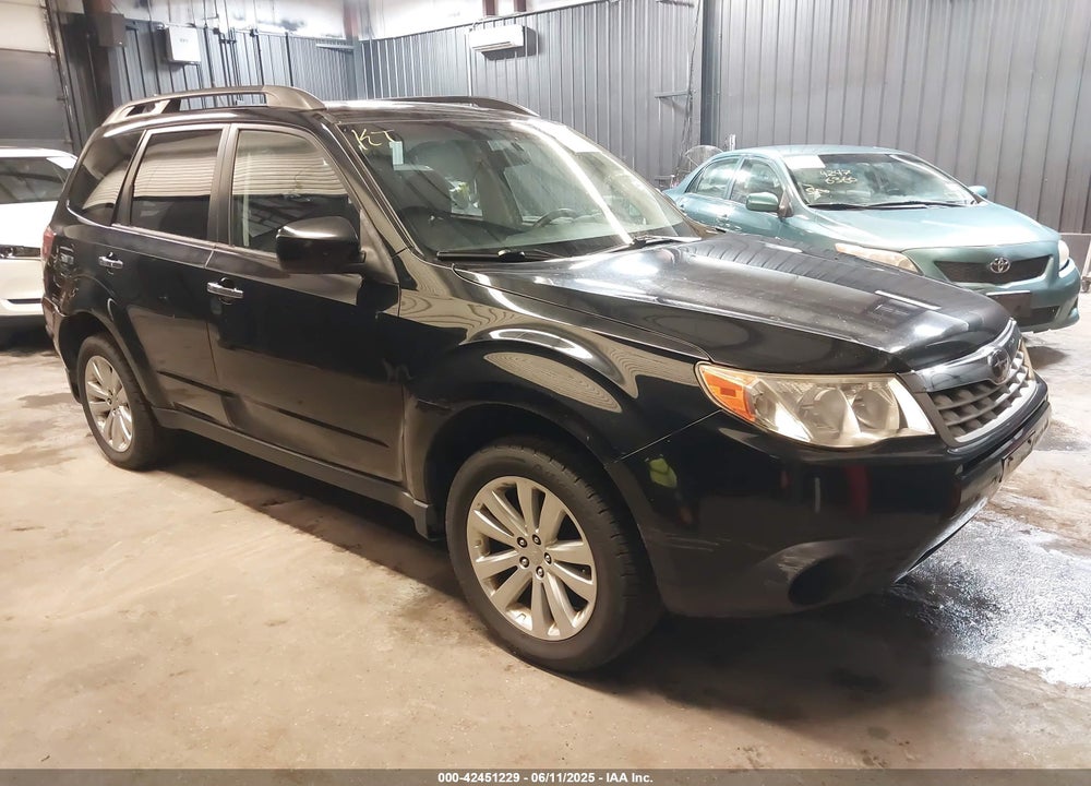 2011 SUBARU FORESTER VIN: JF2SHACC1BG732095