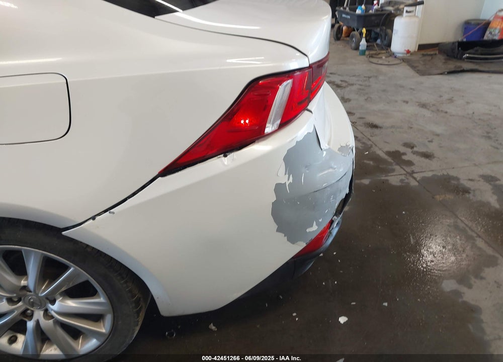 2014 LEXUS IS250 VIN: JTHBF1D23E5019062
