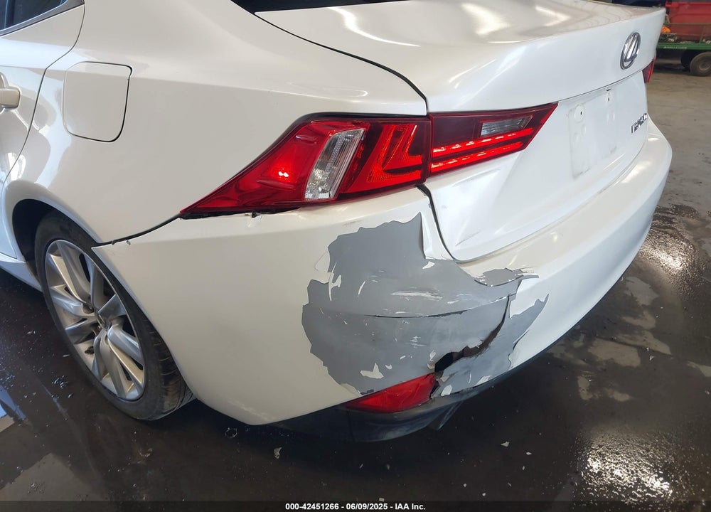 2014 LEXUS IS250 VIN: JTHBF1D23E5019062