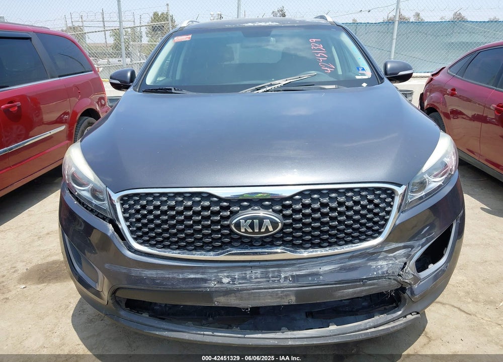 2016 KIA SORENTO VIN: 5XYPG4A36GG168711