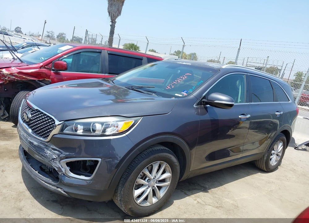 2016 KIA SORENTO VIN: 5XYPG4A36GG168711