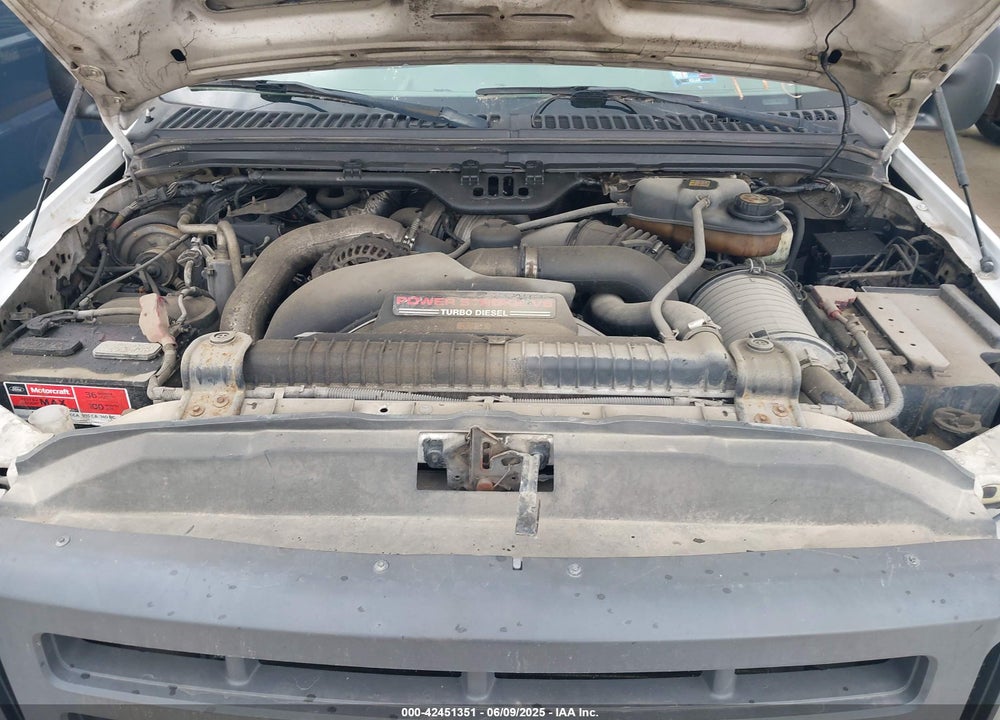 2005 FORD F-450 XL/XLT VIN: 1FDXF46P65EC21102