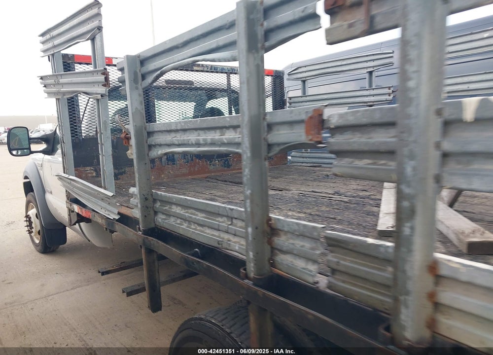 2005 FORD F-450 XL/XLT VIN: 1FDXF46P65EC21102
