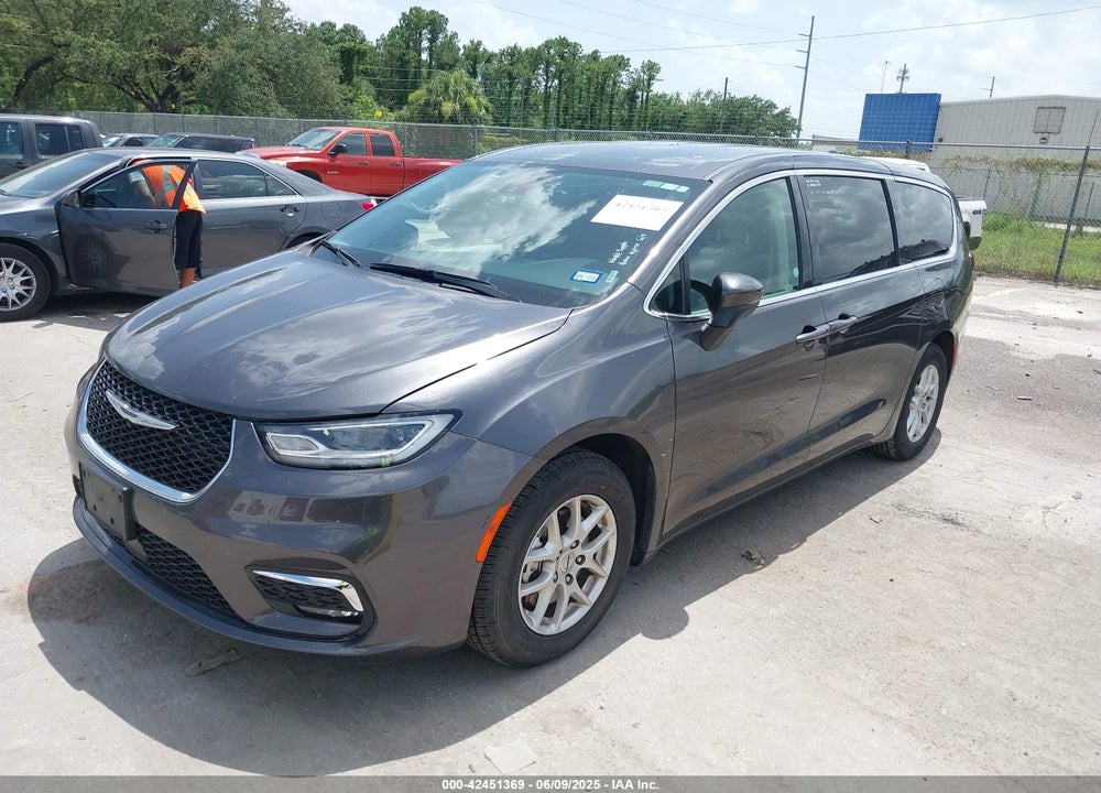 2023 CHRYSLER PACIFICA TOURING L VIN: 2C4RC1BG6PR590302