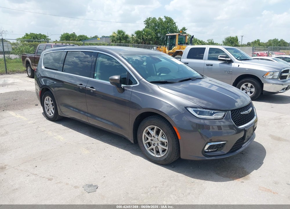 2023 CHRYSLER PACIFICA TOURING L VIN: 2C4RC1BG6PR590302