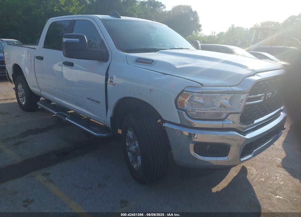 2024 RAM 2500 BIG HORN 4X4 6'4 BOX VIN: 3C6UR5DLXRG338711