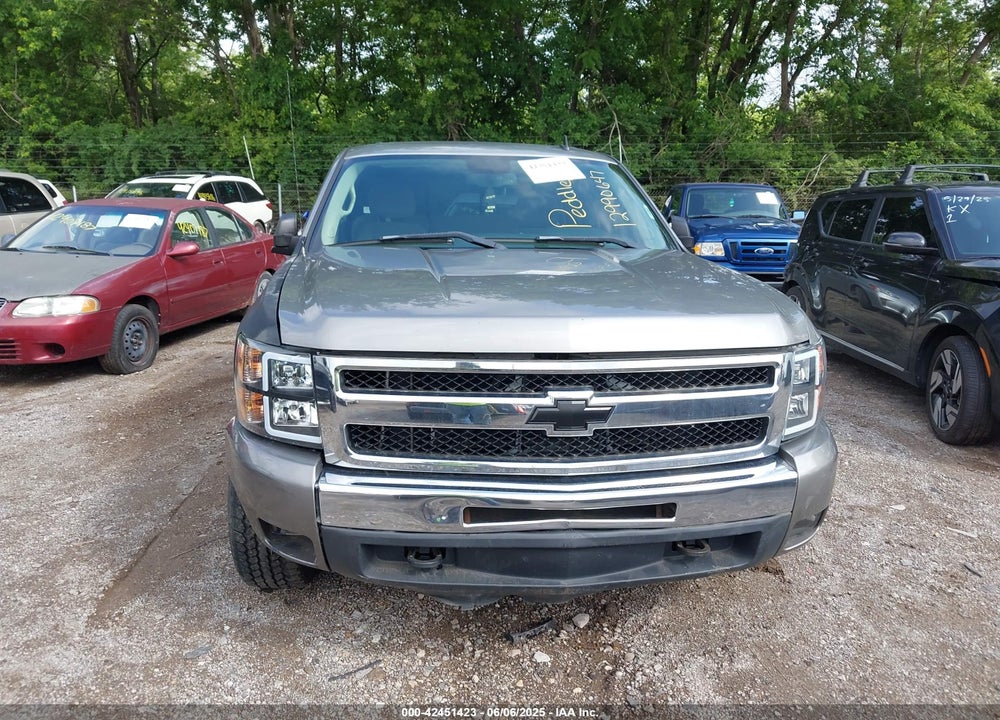 2008 CHEVROLET SILVERADO 1500 LT1 VIN: 2GCFK13Y081130064