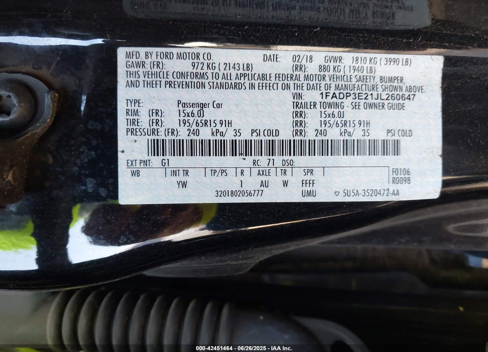 2018 FORD FOCUS S VIN: 1FADP3E21JL260647