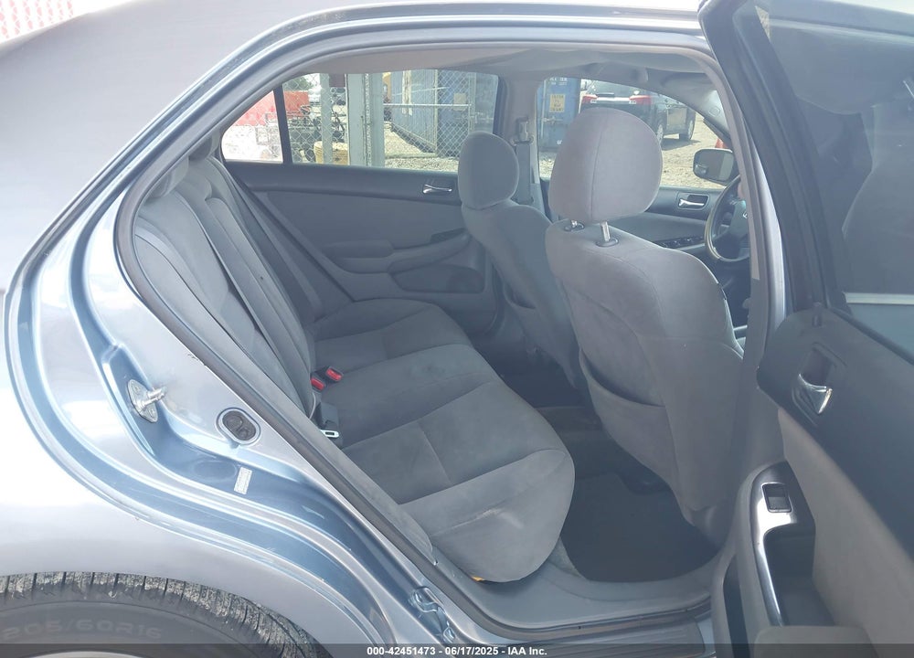 2007 HONDA ACCORD VIN: 1HGCM56317A022742