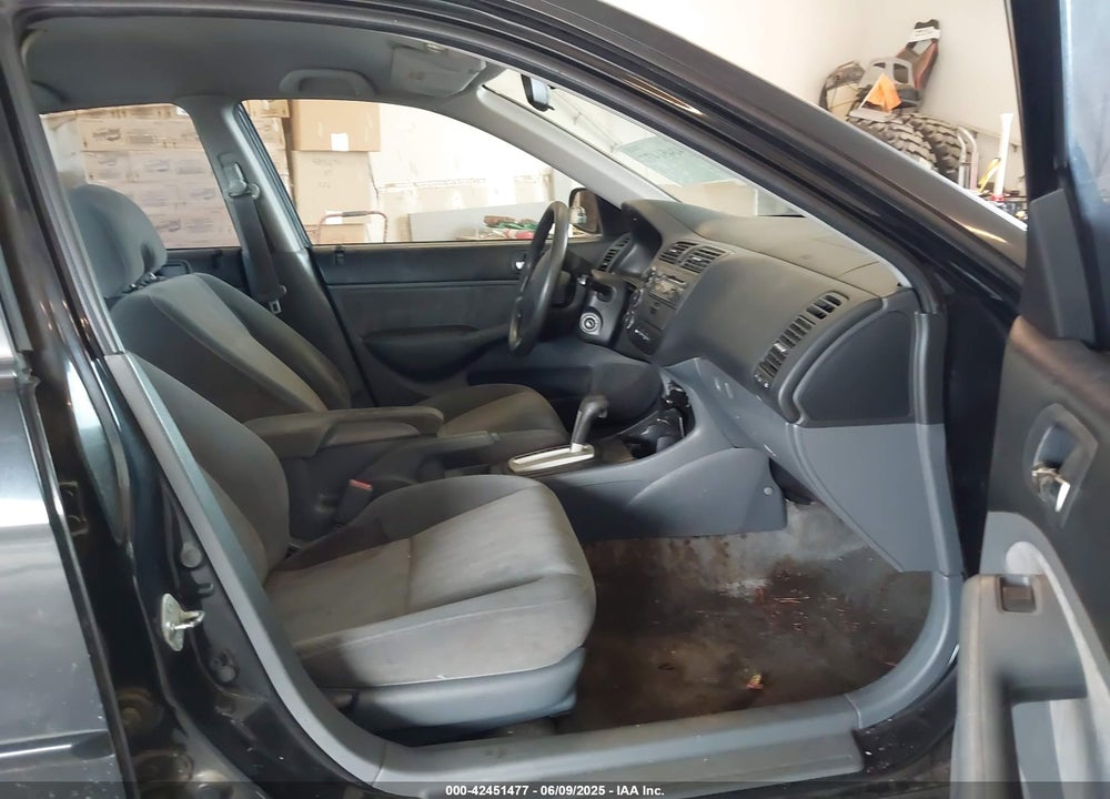 2004 HONDA CIVIC LX VIN: 2HGES16564H578910