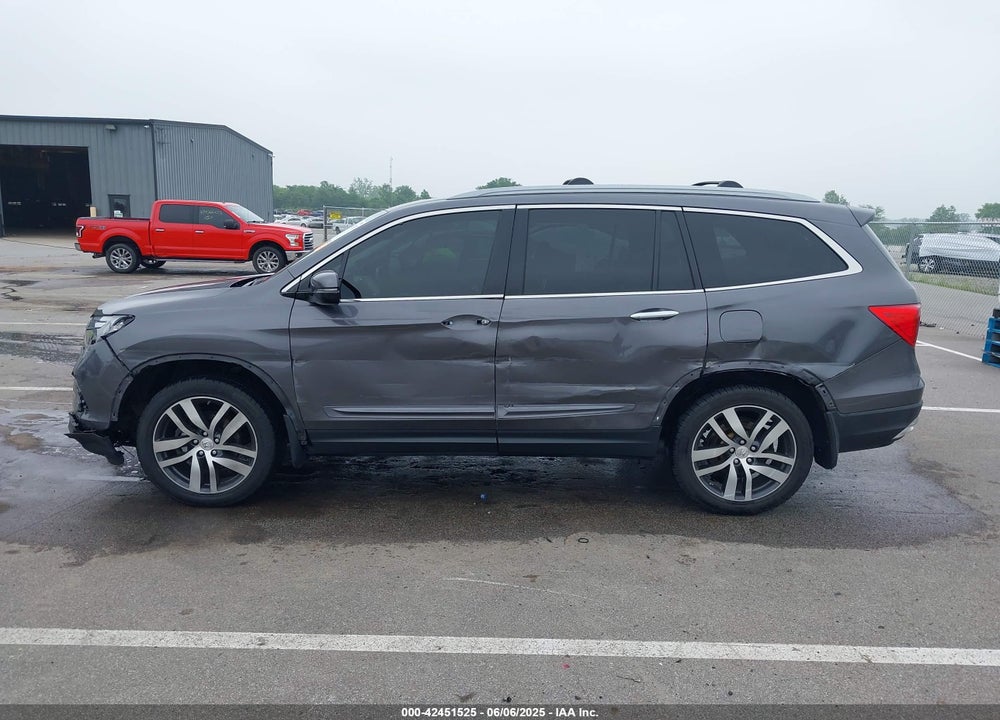 2017 HONDA PILOT VIN: 5FNYF6H06HB020680