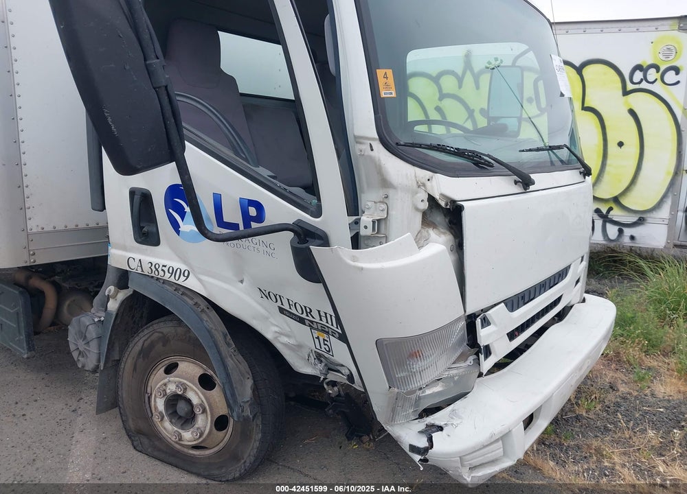 2016 ISUZU NPR DSL REG AT VIN: JALB4W178G7F00177