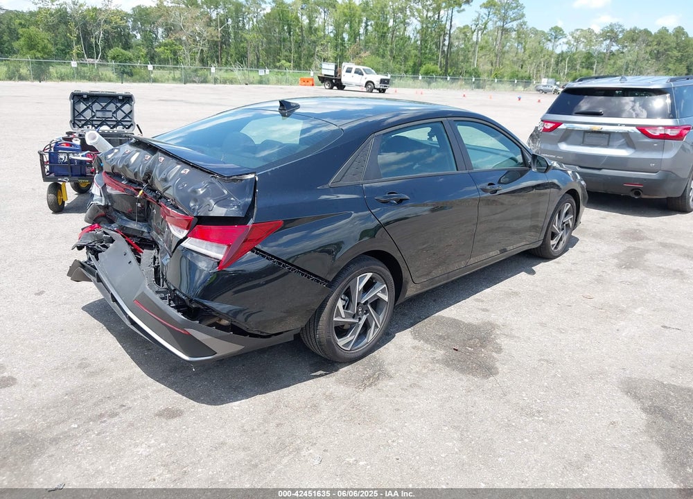 2025 HYUNDAI ELANTRA VIN: KMHLM4DG2SU888645