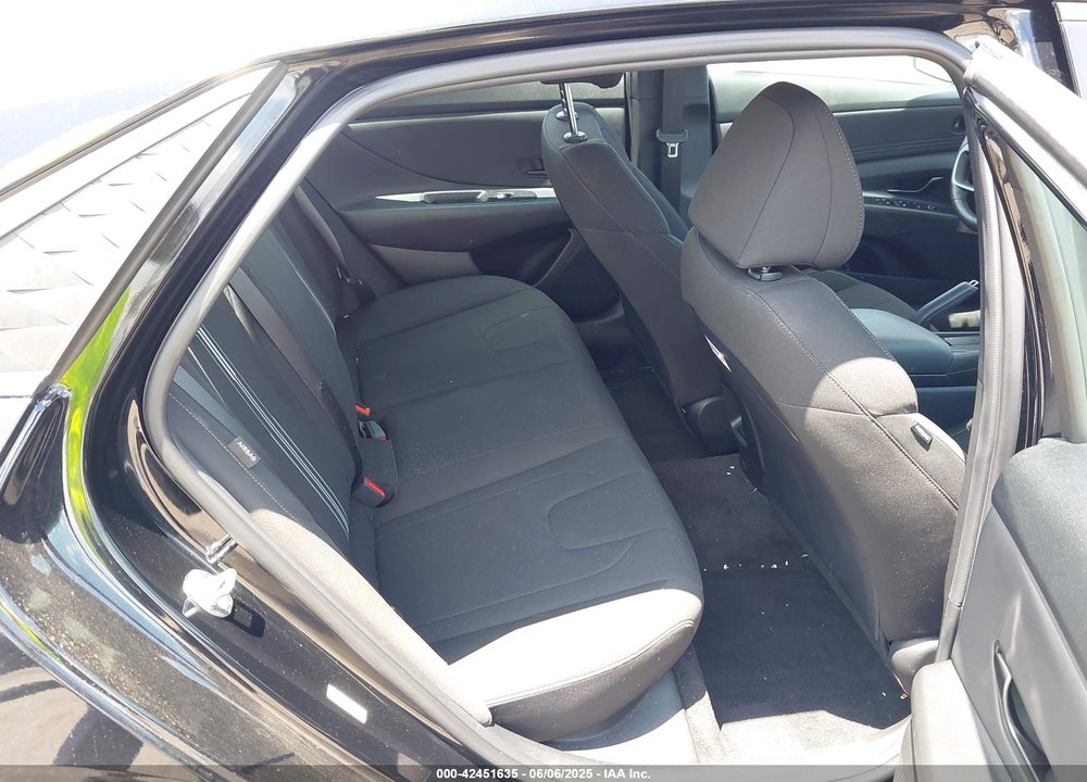 2025 HYUNDAI ELANTRA VIN: KMHLM4DG2SU888645