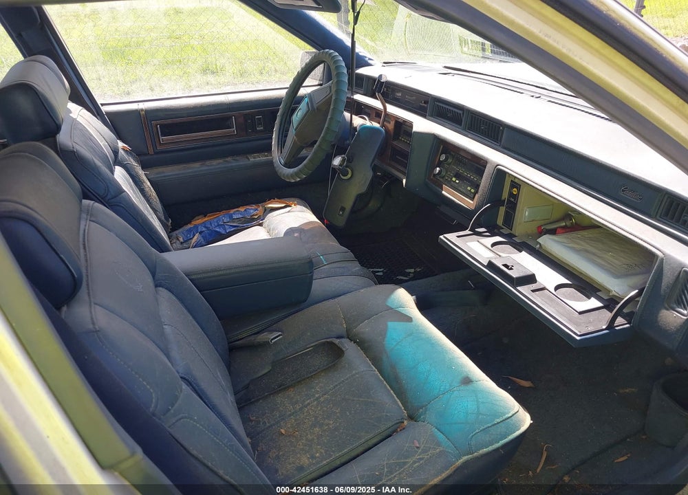 1989 CADILLAC DEVILLE VIN: 1G6CD5159K4342392