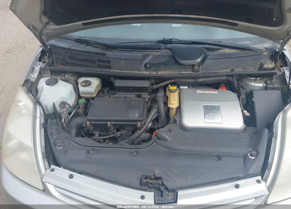 2005 TOYOTA PRIUS VIN: JTDKB20U257051452