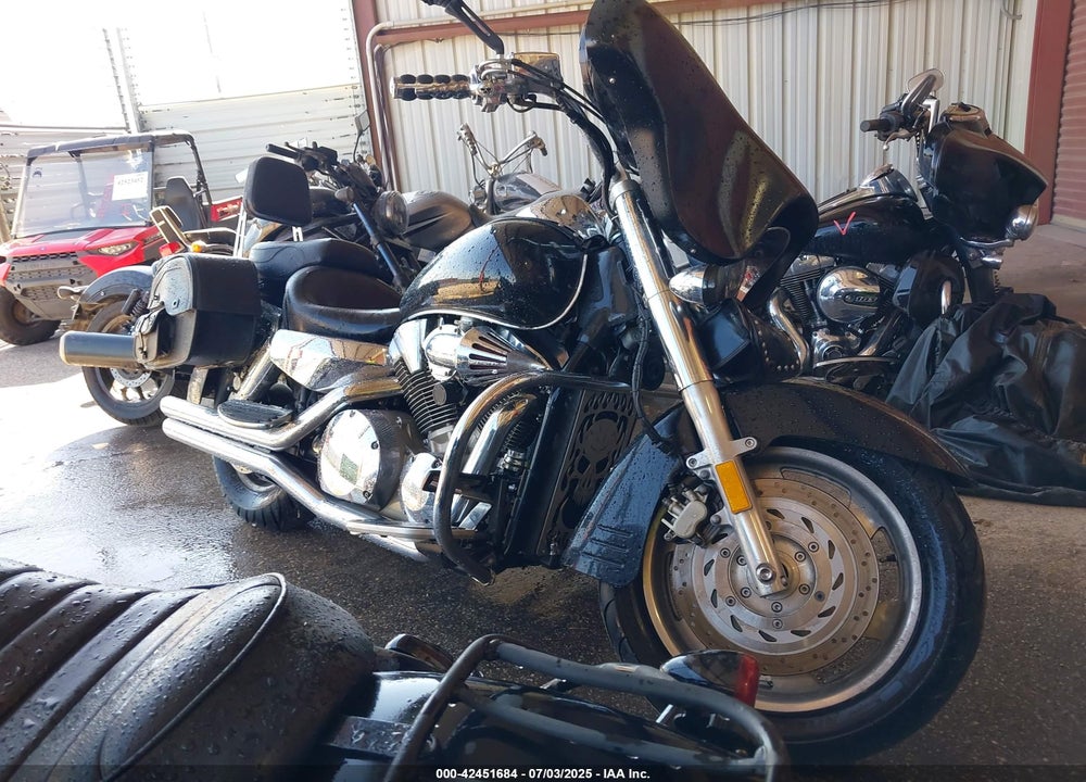 2005 HONDA VTX1300 R VIN: 1HFSC52315A212918