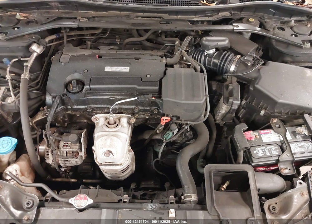 2016 HONDA ACCORD VIN: 1HGCR2F8XGA214608