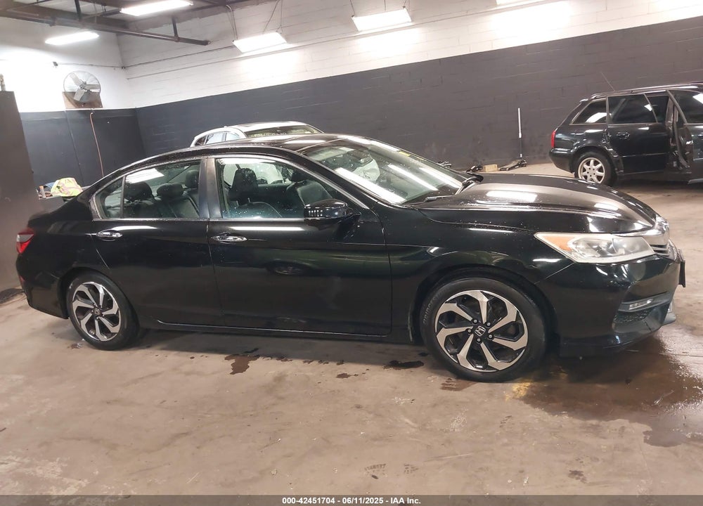 2016 HONDA ACCORD VIN: 1HGCR2F8XGA214608