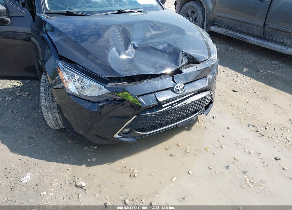 2019 TOYOTA YARIS VIN: 3MYDLBYV5KY510603