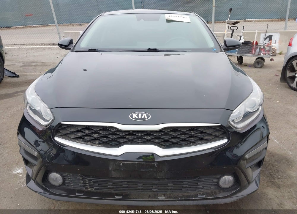 2021 KIA FORTE VIN: 3KPF24AD8ME284245