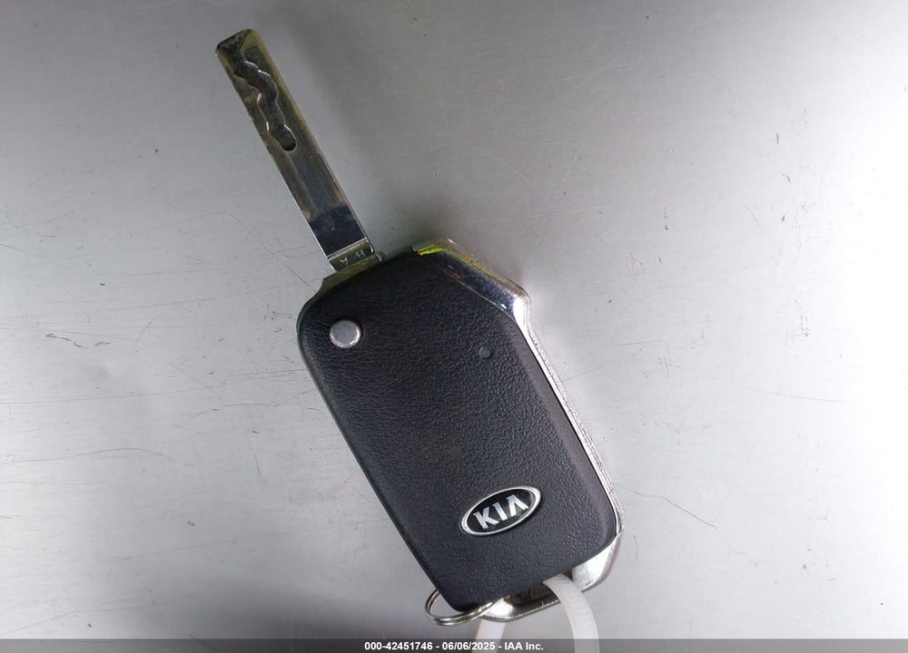 2021 KIA FORTE VIN: 3KPF24AD8ME284245