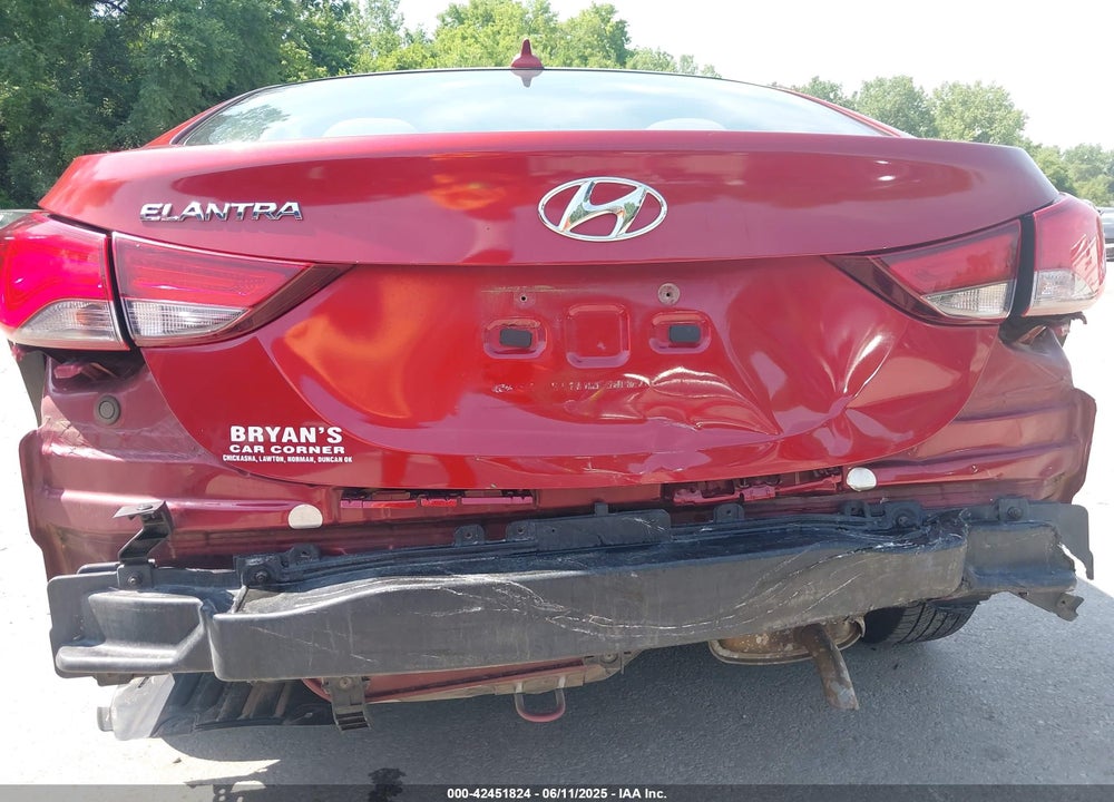 2016 HYUNDAI ELANTRA SE VIN: 5NPDH4AE9GH711804