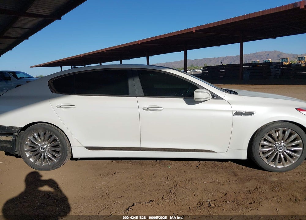 2015 KIA K900 VIN: KNALW4D45F6017623