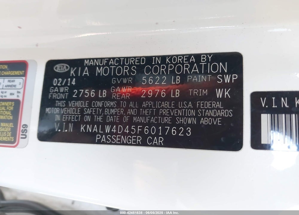 2015 KIA K900 VIN: KNALW4D45F6017623