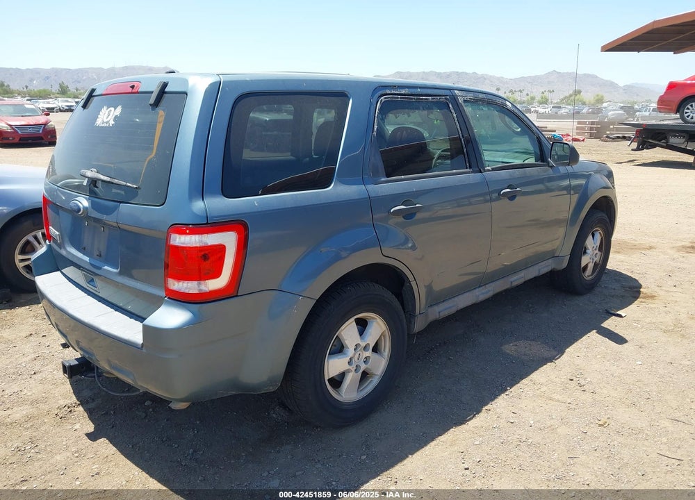 2010 FORD ESCAPE XLS VIN: 1FMCU0C73AKA70104