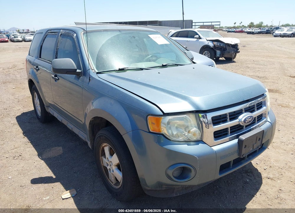 2010 FORD ESCAPE XLS VIN: 1FMCU0C73AKA70104