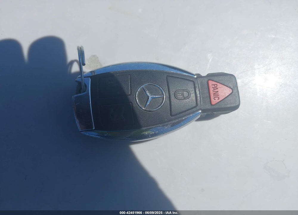 2008 MERCEDES-BENZ E-CLASS VIN: WDBUF87X68B196932