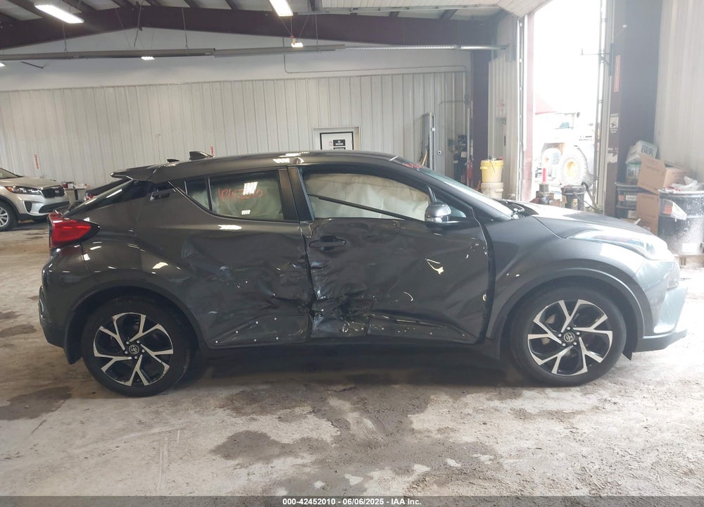 2018 TOYOTA C-HR VIN: NMTKHMBX4JR016105