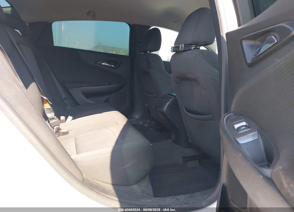 2018 CHEVROLET MALIBU 1LS VIN: 1G1ZB5ST0JF284064