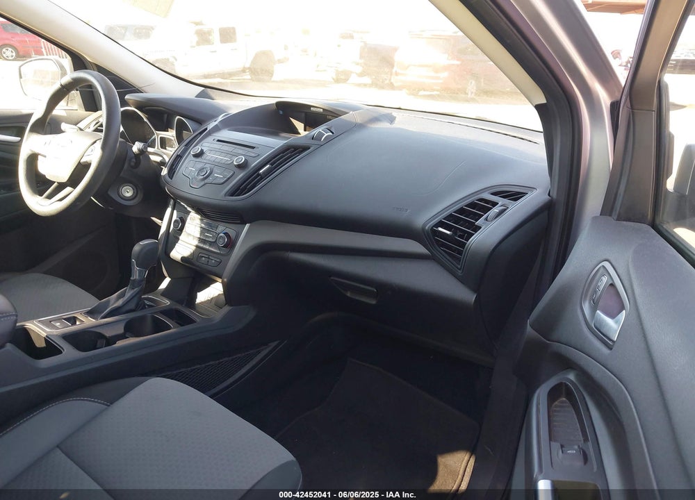 2017 FORD ESCAPE SE VIN: 1FMCU0GDXHUE92207