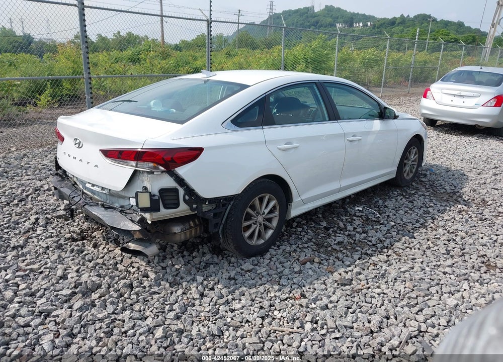 2018 HYUNDAI SONATA VIN: 5NPE24AF0JH607112